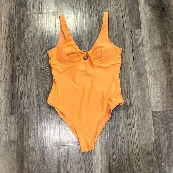 NWOT Cupshe Amara Orange Lace Up Tie One Piece Swimsuit Size Large - Picture 2 of 5